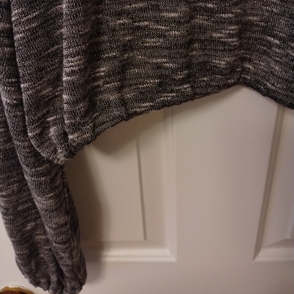 Altar'd State crop sweater top - Picture 6 of 9